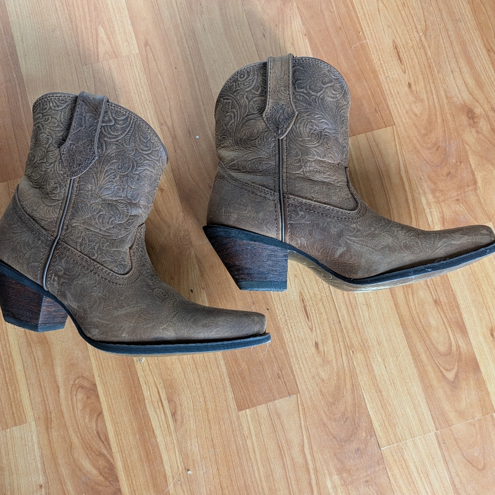 Durango Crush short Western boot